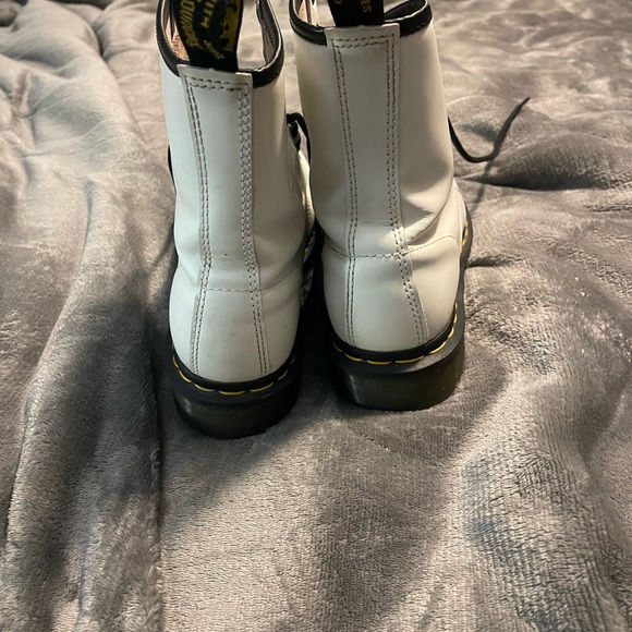 Doc Martens - Picture 2 of 2